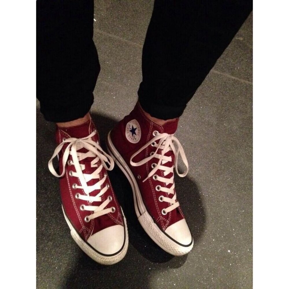 CONVERSE Chuck Taylor All Star Hi Top Canvas Sneakers in Maroon - Unisex M9/W11